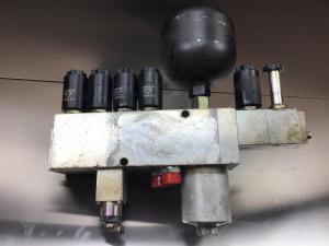 Liebherr Öl-Pilotventil